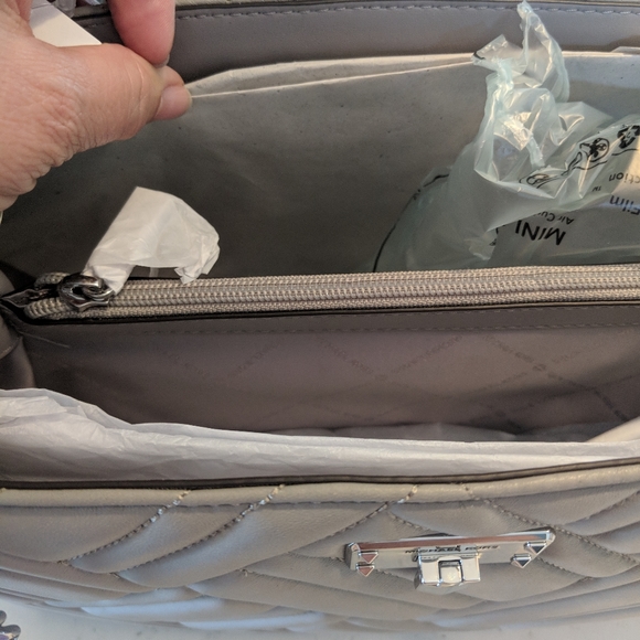 Michael Kors purse - Picture 6 of 6